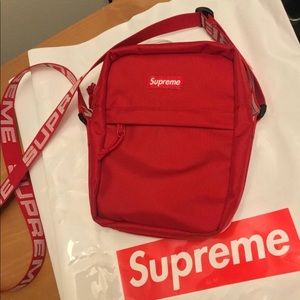Supreme SS18 red shoulder bag